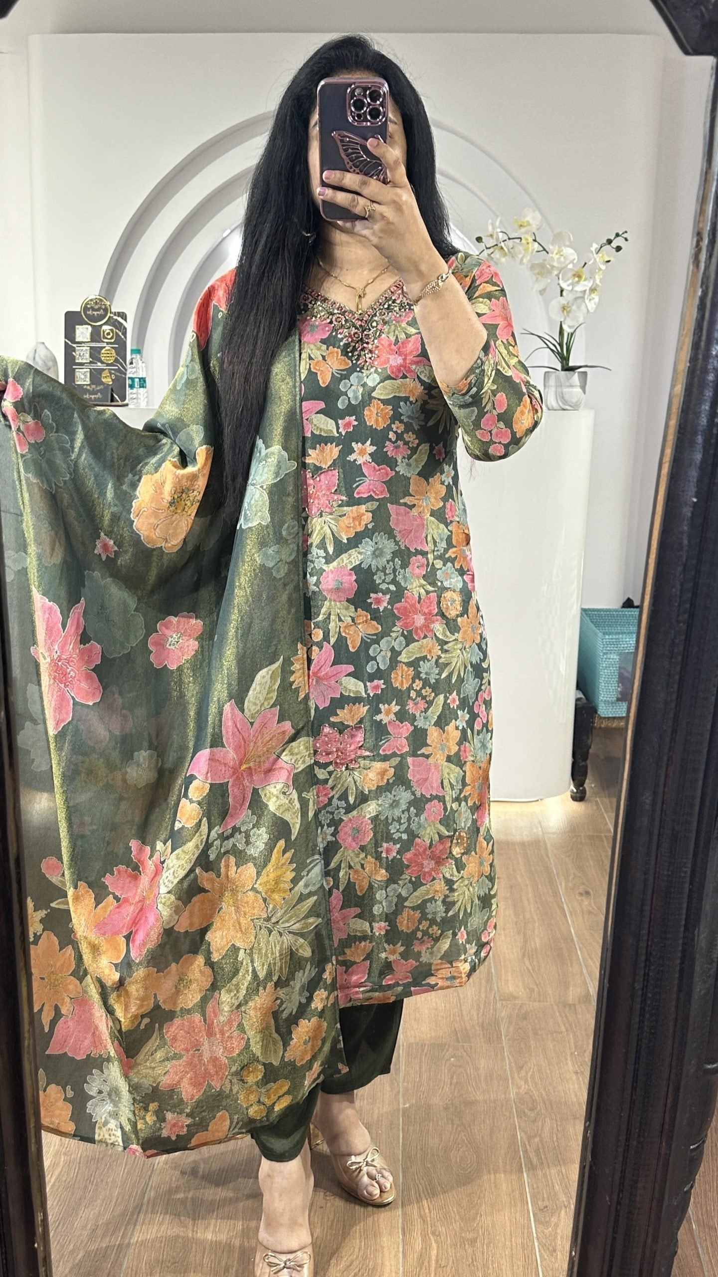 Green & Multicolored Floral Tissue V Neck Kurt